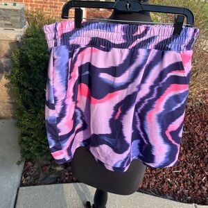 Like new Tek Gear athletic skirt size large purple